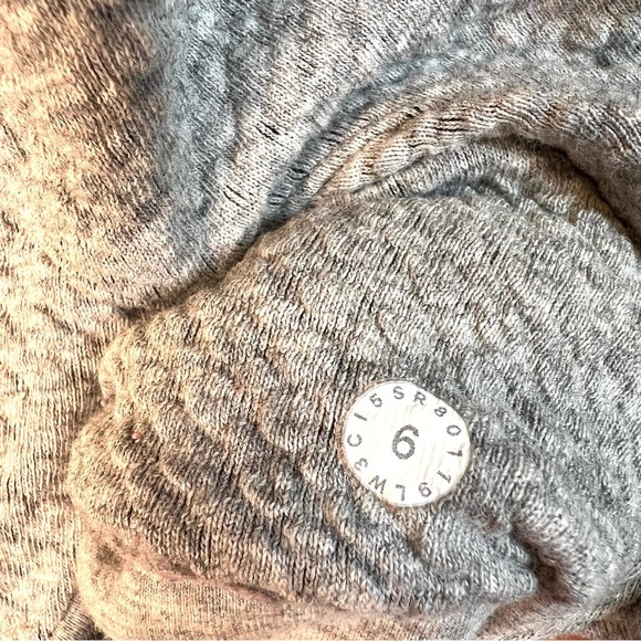 Lululemon Catch A Moment Crew Heathered Core Sweatshirt Light Grey Size 6 - Picture 11 of 13